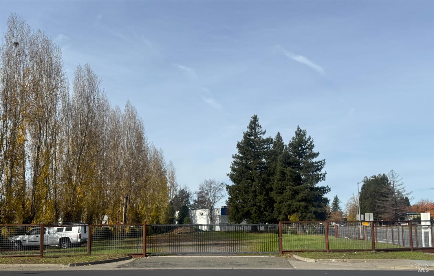 6603 Redwood Dr, Rohnert Park, CA à vendre Photo principale– Image 1 sur 13