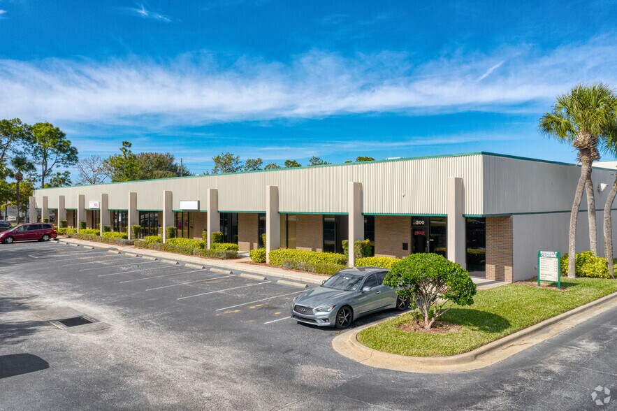 1255 La Quinta Dr, Orlando, FL à louer - Photo principale – Image 1 sur 6