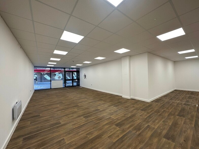 108-110 New St, Huddersfield à vendre - Photo intérieure – Image 3 sur 4