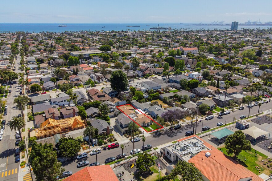 4110 E Vermont St, Long Beach, CA à vendre - Photo de l’immeuble – Image 2 sur 39