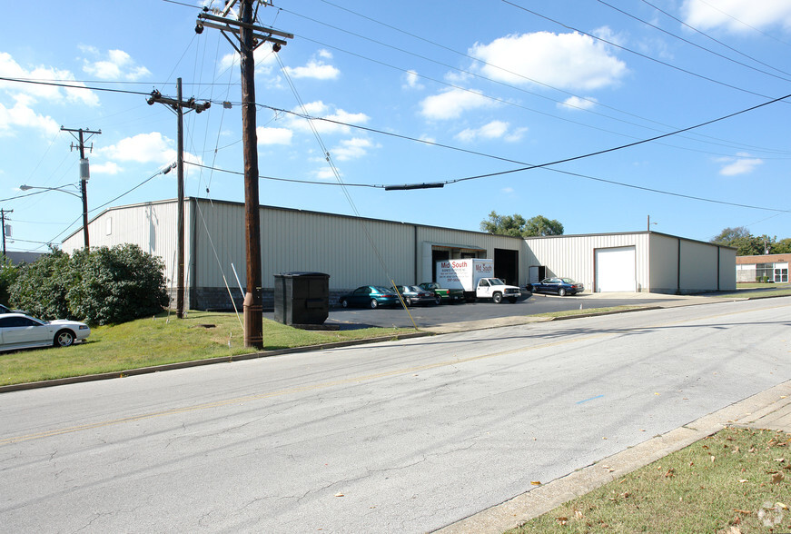 2331 White Ave, Nashville, TN à louer - Photo principale – Image 1 sur 15
