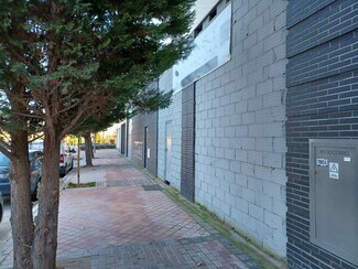 Plus de détails pour Local commercial à louer