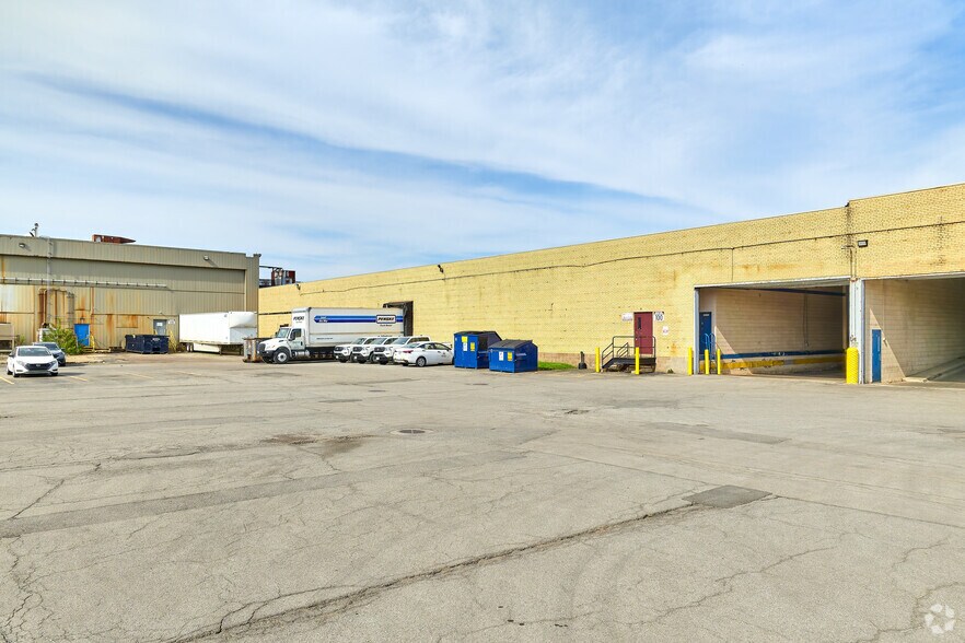 460 Buffalo Rd, Rochester, NY à louer - Photo de l’immeuble – Image 3 sur 11