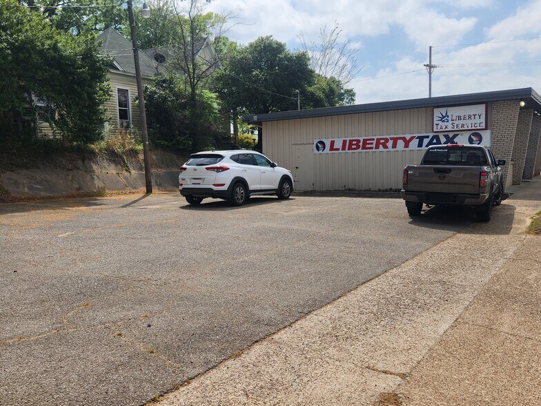 200 E Martin Luther King Jr Blvd, Texarkana, AR à vendre - Photo de l’immeuble – Image 2 sur 9
