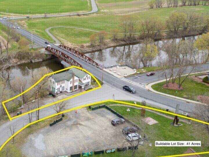 1 Water St, New Paltz, NY à vendre - Photo de l’immeuble – Image 3 sur 27