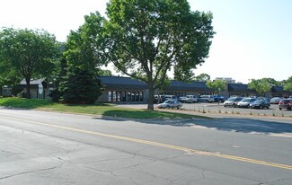 Plus de détails pour 5221-5247 Edina Industrial Blvd, Edina, MN - Local d'activités à louer