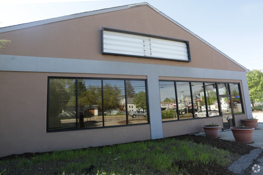 105 E Main St, Milford, MA à louer - Photo de l’immeuble – Image 3 sur 14