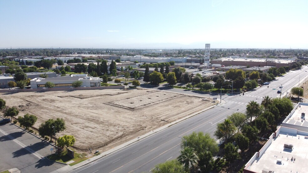 8702 Harris Rd, Bakersfield, CA à louer - Aérien – Image 3 sur 7