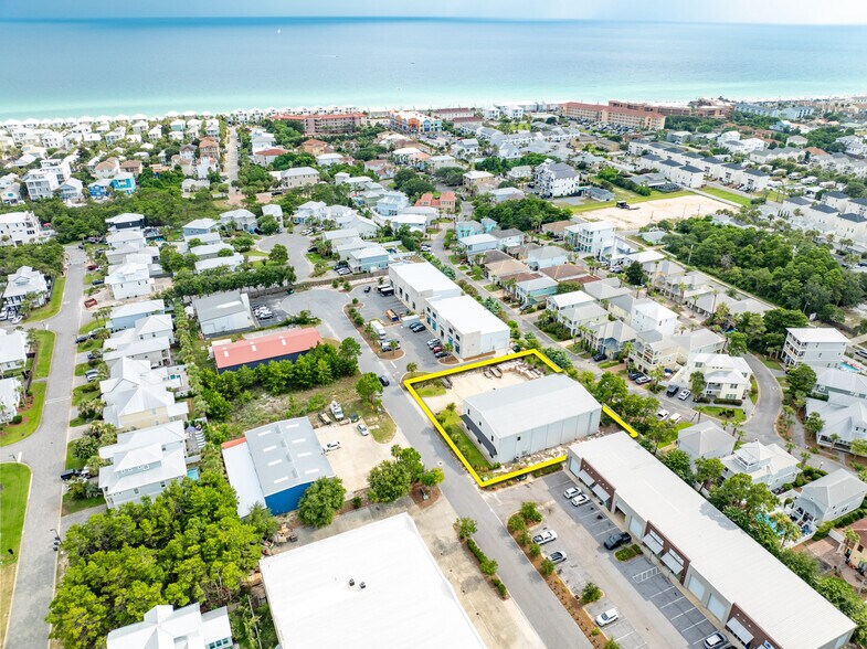 220 Business Centre Dr, Miramar Beach, FL à vendre - Photo de l’immeuble – Image 3 sur 4