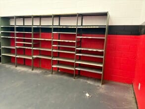 25284 Pleasant Valley Rd, Chantilly, VA à louer Photo intérieure– Image 2 sur 21