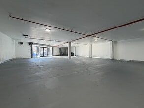 494 Manhattan Ave, Brooklyn, NY à louer Photo intérieure– Image 2 sur 5