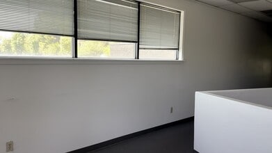 1365-1411 S Diamond Bar Blvd, Diamond Bar, CA à louer - Vidéo sur l’annonce professionnelle 