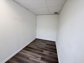 599 S Barranca Ave, Covina, CA à louer Photo intérieure– Image 1 sur 3