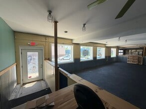 2197 S Kinnickinnic Ave, Milwaukee, WI à louer Photo intérieure– Image 1 sur 19