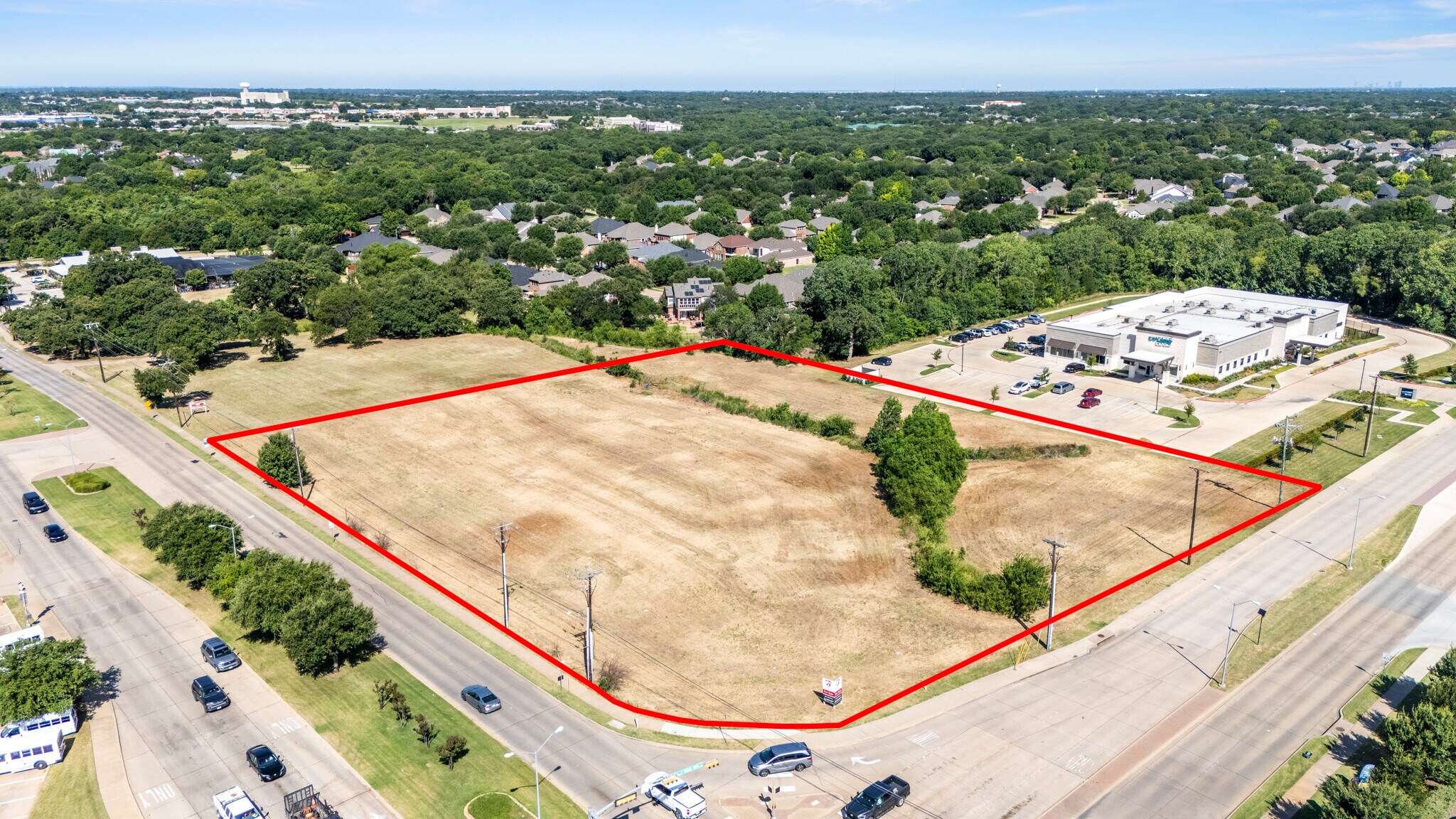 585 E Debbie Ln, Mansfield, TX à vendre Photo de l’immeuble– Image 1 sur 19