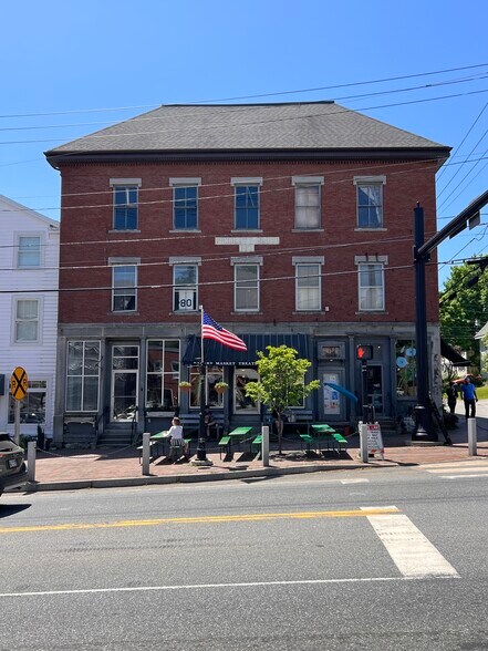 80 Main St, Wiscasset, ME à louer - Photo de l’immeuble – Image 3 sur 10
