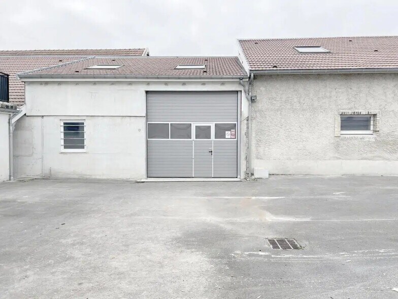 Industriel/Logistique dans Reims à louer - Photo de l’immeuble – Image 2 sur 5