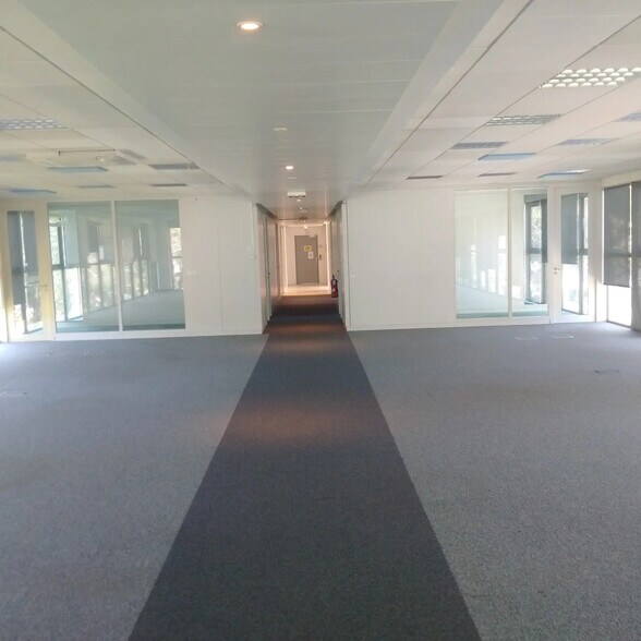 Bureau dans Mougins à louer - Photo intérieure – Image 3 sur 17