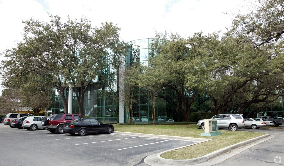 4242 Medical Dr, San Antonio, TX à louer - Photo de l’immeuble – Image 3 sur 12