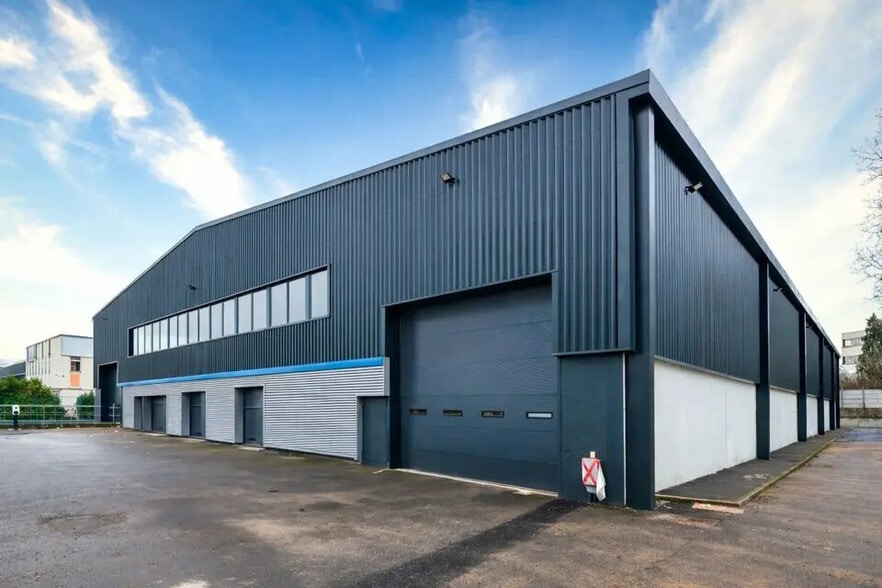 6 Avenue Armand Esders, Le Blanc-Mesnil à louer - Photo de l’immeuble – Image 2 sur 3