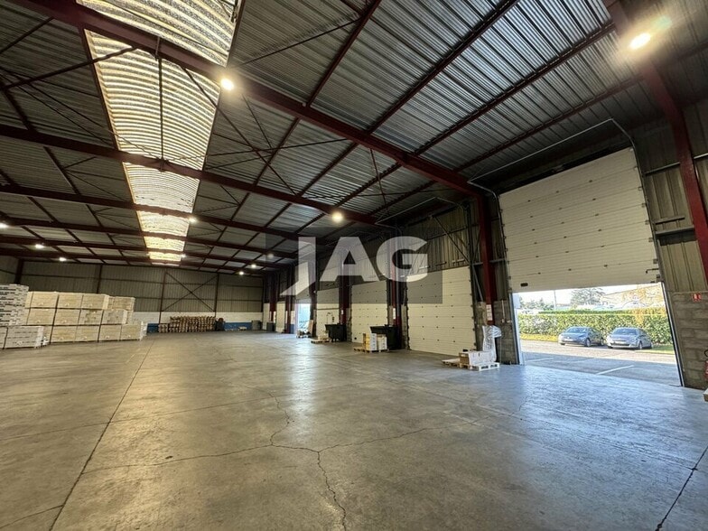 5 Rue Louis Lachenal, Genas à vendre - Photo de l’immeuble – Image 3 sur 14