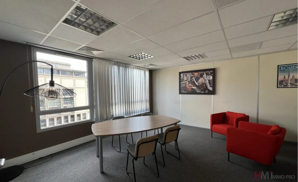 Bureau dans Rouen à louer - Photo de l’immeuble – Image 2 sur 6