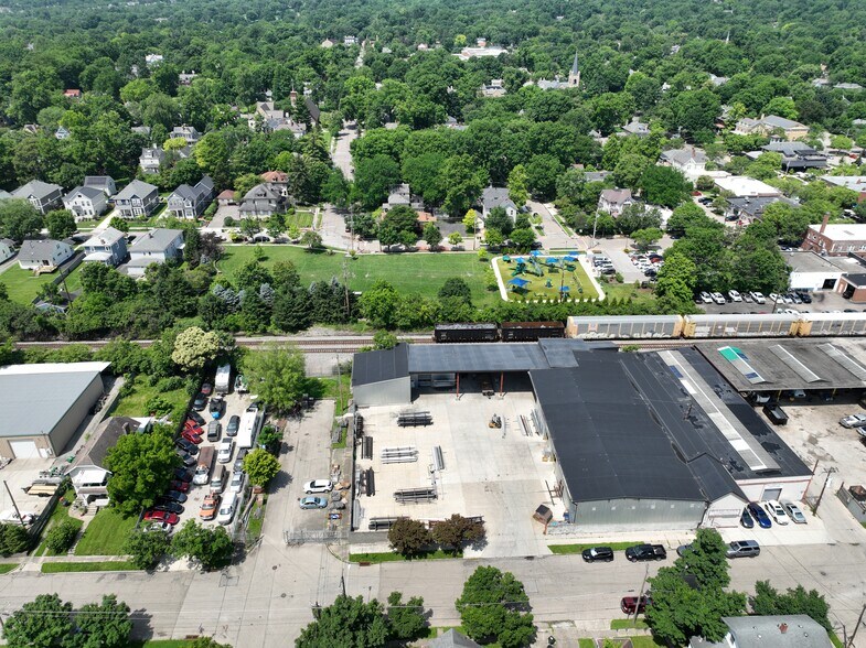 151 Hosea Ave, Wyoming, OH à vendre - Photo de l’immeuble – Image 3 sur 8