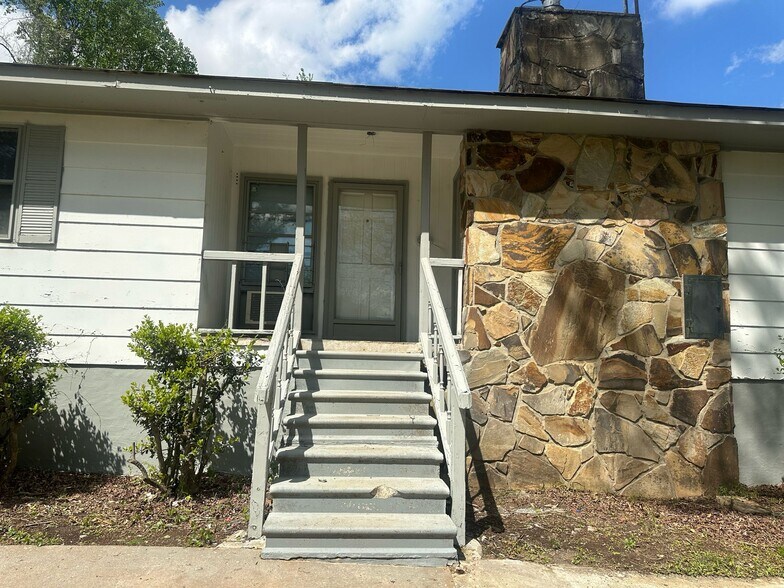 115 Commerce Dr, Stockbridge, GA à louer - Photo de l’immeuble – Image 3 sur 15