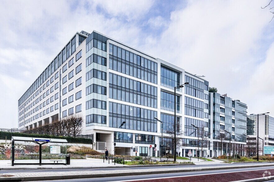 Bureau dans Levallois-Perret à louer - Photo de l’immeuble – Image 3 sur 7