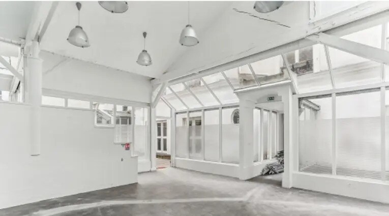 Bureau dans Paris à louer - Photo de l’immeuble – Image 3 sur 9