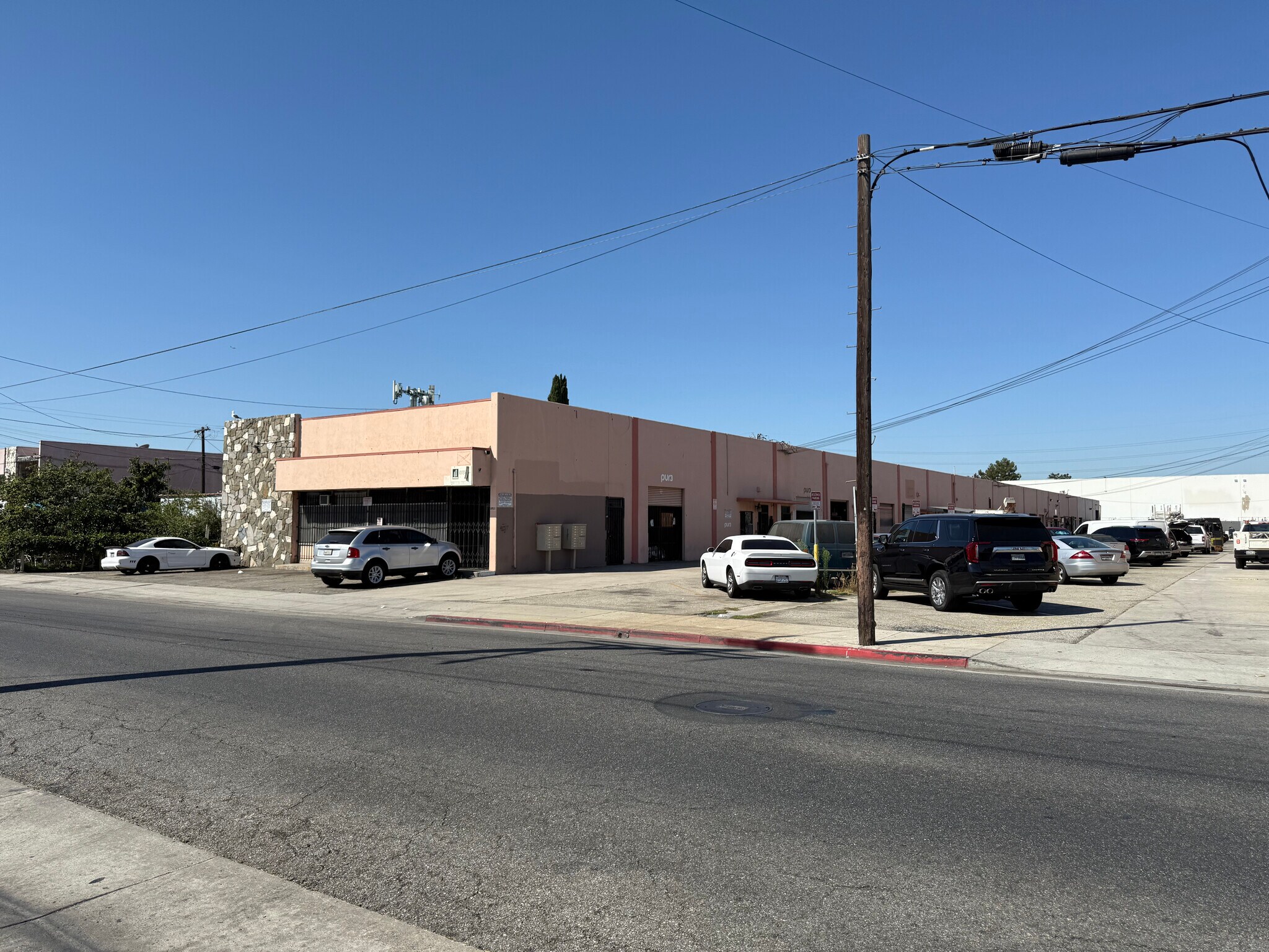 6001 Maywood Ave, Huntington Park, CA à vendre Photo principale– Image 1 sur 6