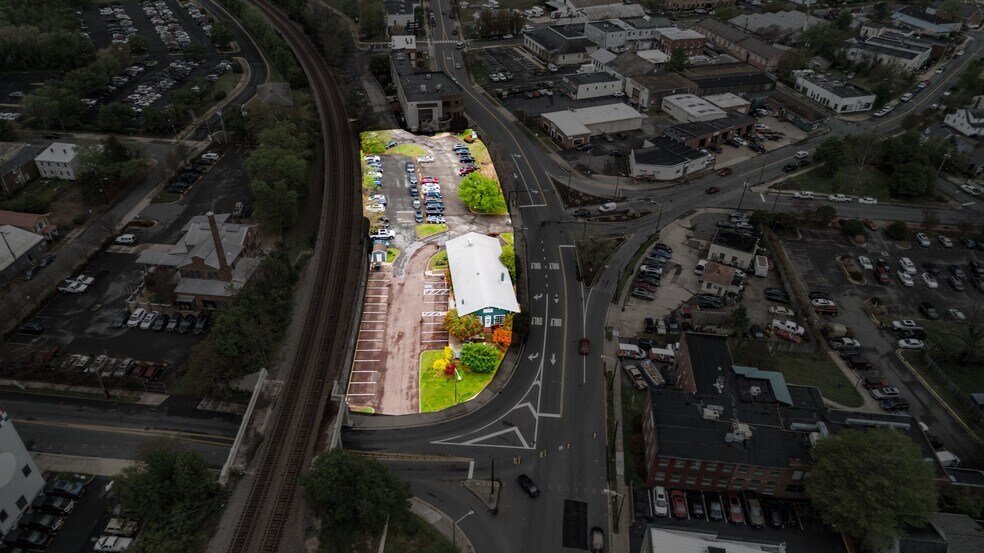 406 Lafayette Blvd, Fredericksburg, VA à vendre - Photo de l’immeuble – Image 3 sur 8