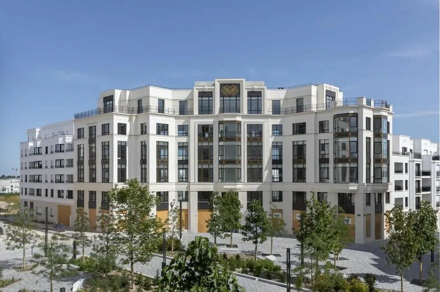 Bureau dans Chessy à vendre - Photo de l’immeuble – Image 2 sur 3