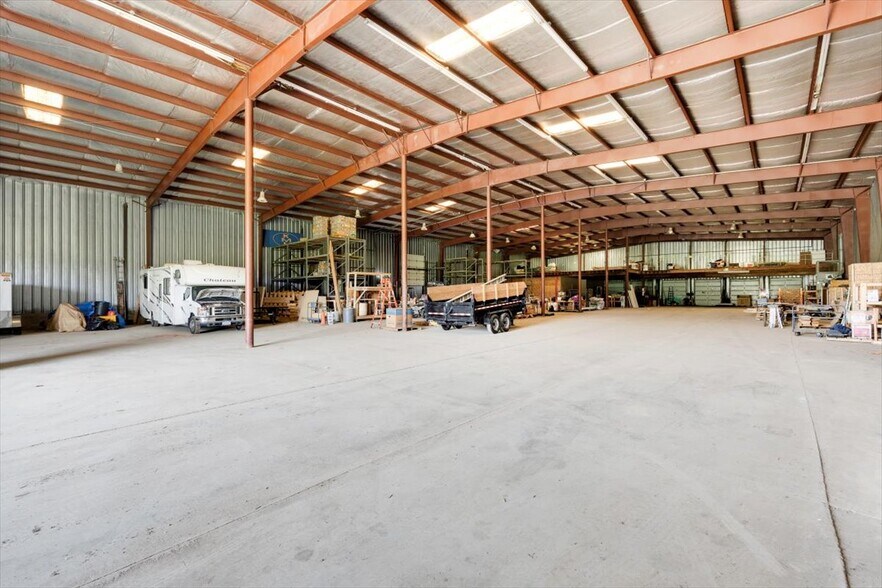 485 Clinton St, Cowlesville, NY à vendre - Photo de l’immeuble – Image 3 sur 22