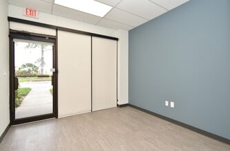 4303 Vineland Rd, Orlando, FL à louer Photo intérieure– Image 2 sur 8