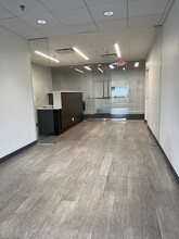 6505 Belcrest Rd, Hyattsville, MD à louer Photo intérieure– Image 2 sur 7