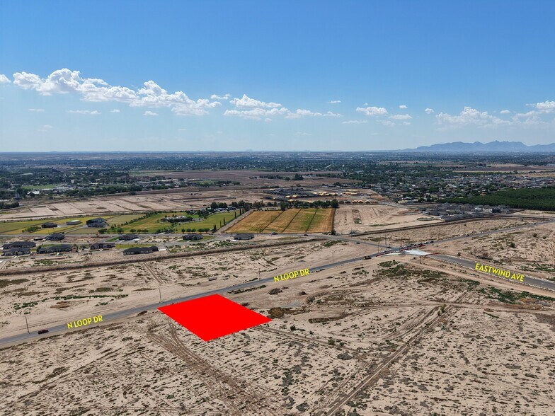 12641 North Loop Dr, Clint, TX à vendre - Aérien – Image 1 sur 9