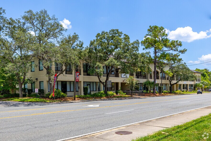 139 Beal Pky SE, Fort Walton Beach, FL à vendre - Photo principale – Image 1 sur 6