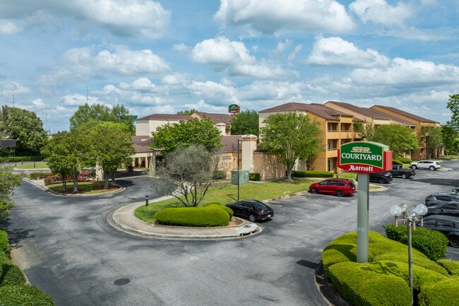 Plus de détails pour 5555 Carmichael Rd, Montgomery, AL - Hôtellerie à vendre