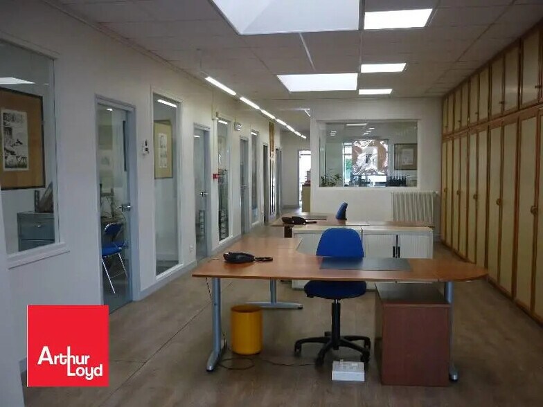 Bureau dans Chartres à louer - Photo de l’immeuble – Image 3 sur 5