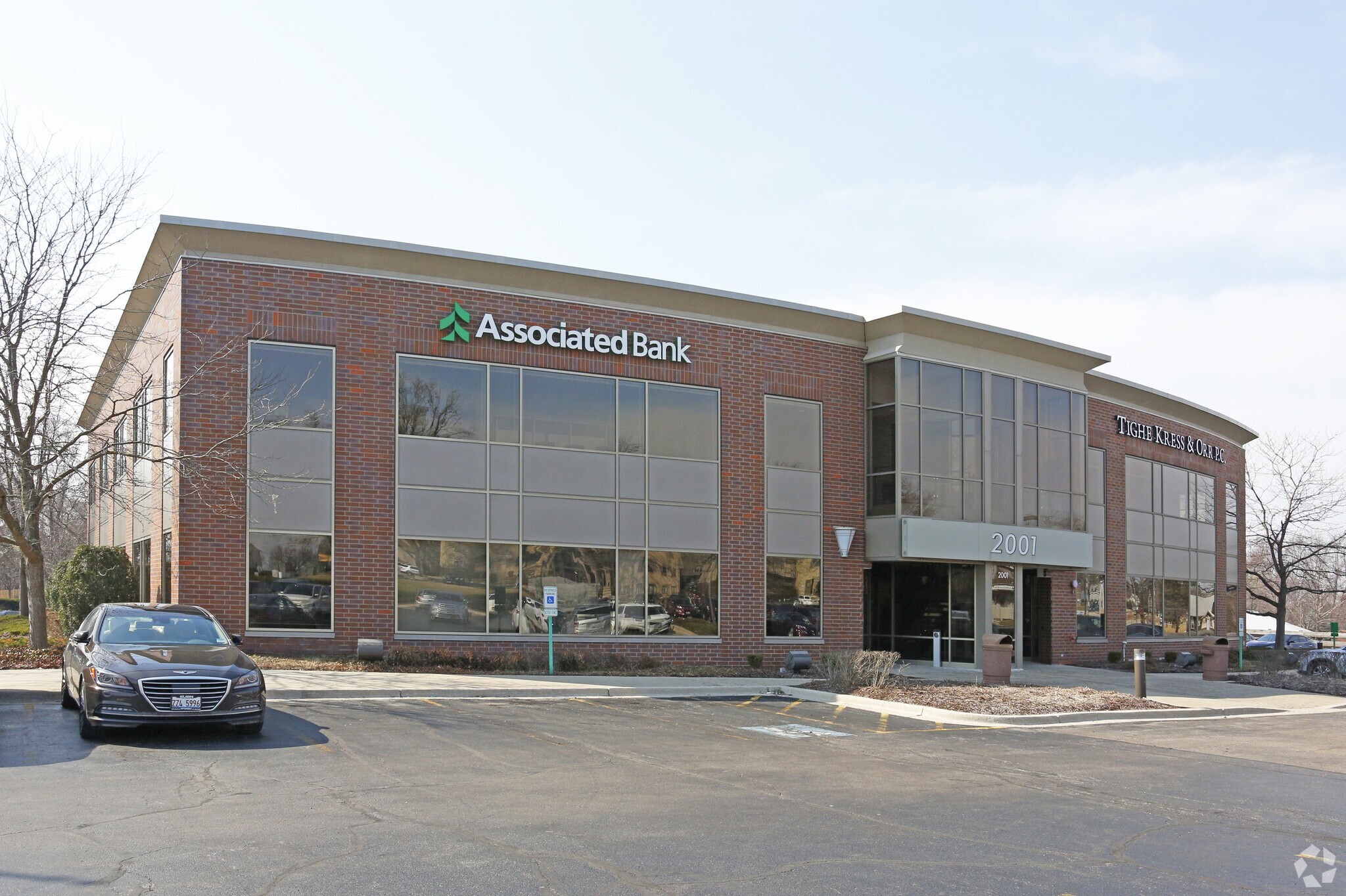 2001 Larkin Ave, Elgin, IL à louer Photo principale– Image 1 sur 3