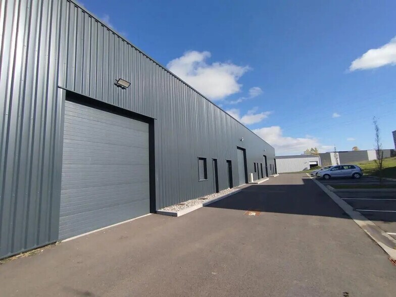 2 Bis Avenue Roland Garros, Sainte-Foy-d'Aigrefeuille à louer - Photo de l’immeuble – Image 2 sur 7