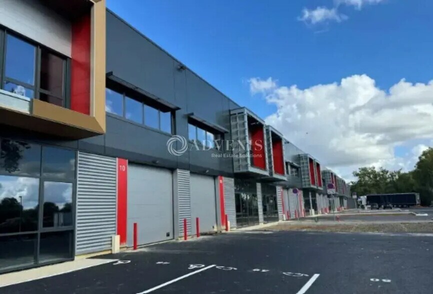 Local d’activités dans Bondoufle à louer - Photo de l’immeuble – Image 1 sur 5