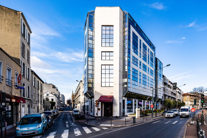 Bureau dans Asnières-sur-Seine à louer - Photo principale – Image 1 sur 3