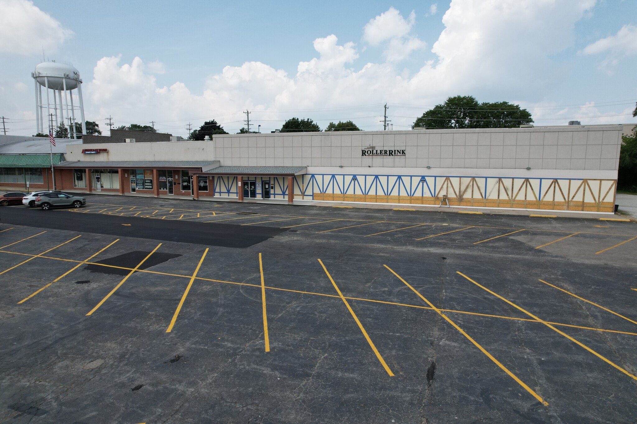 142 N Seymour Ave, Mundelein, IL à louer Photo de l’immeuble– Image 1 sur 1