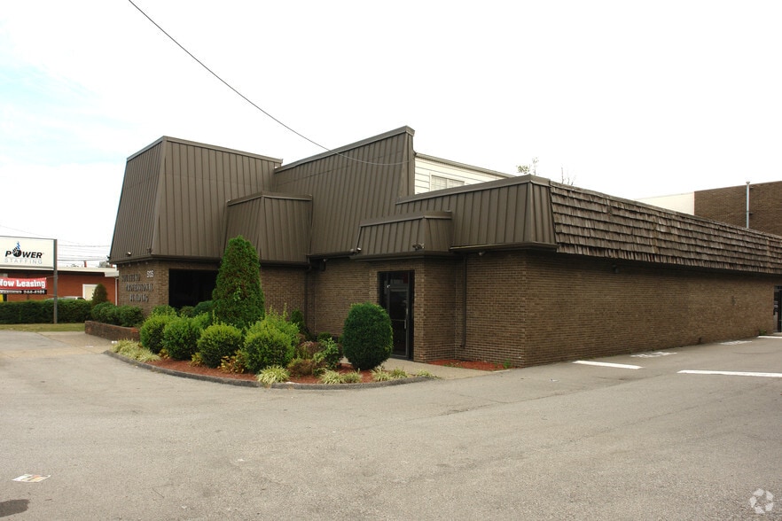 5135 Dixie Hwy, Louisville, KY à louer - Photo de l’immeuble – Image 3 sur 3