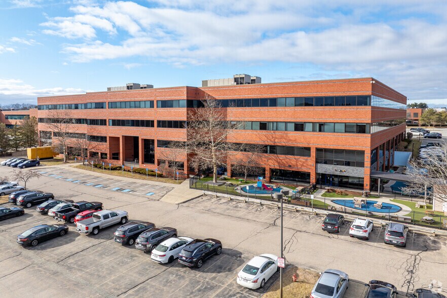 400 Riverpark Dr, North Reading, MA à louer - Photo de l’immeuble – Image 1 sur 6