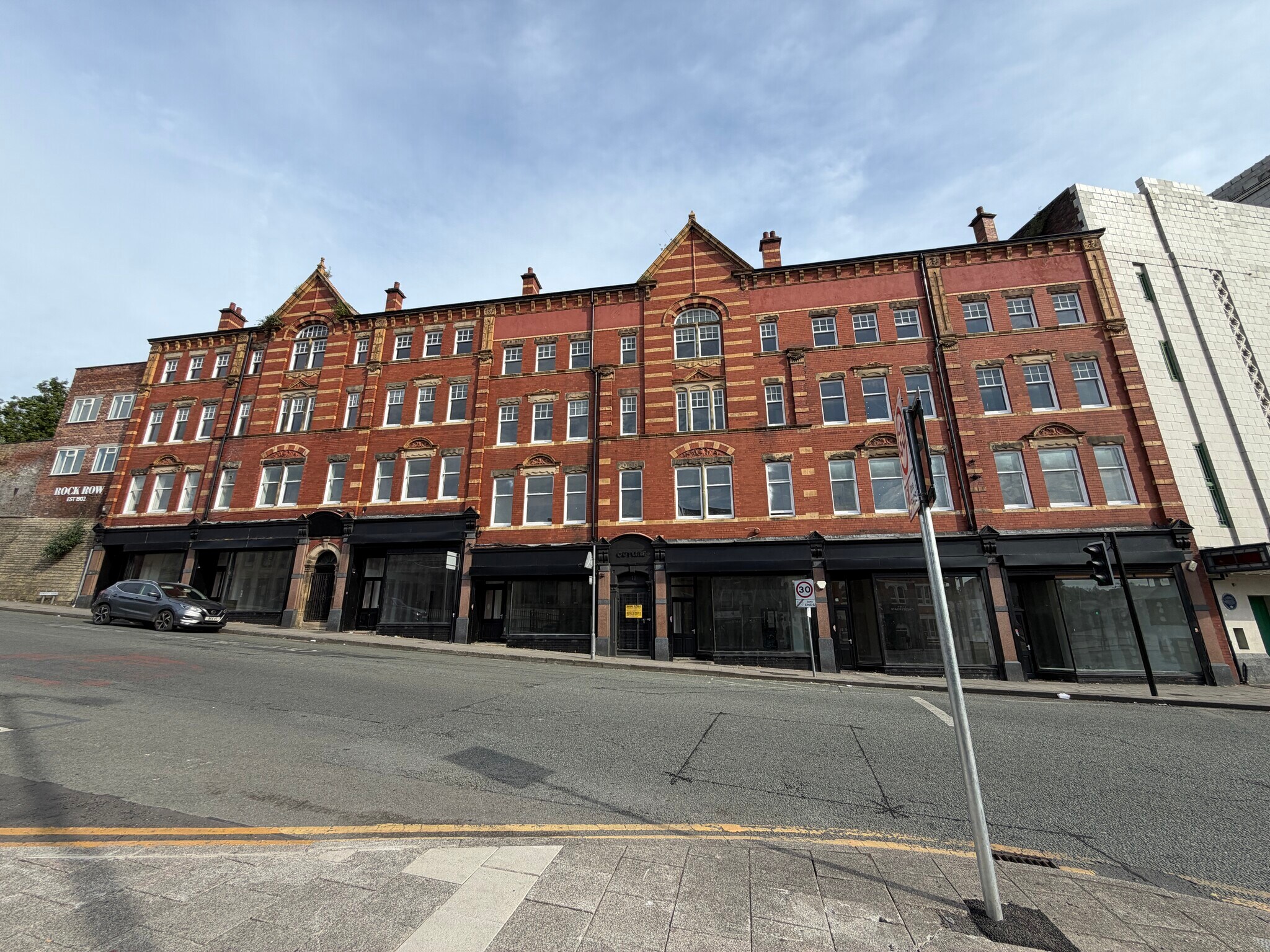 11-17 Mersey Sq, Stockport à louer Photo de l’immeuble– Image 1 sur 5