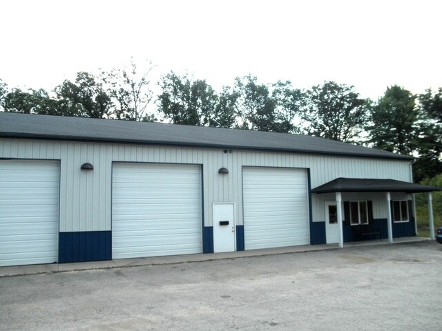 4100 Cedar Commercial Dr NE, Cedar Springs, MI à vendre - Photo de l’immeuble – Image 2 sur 7