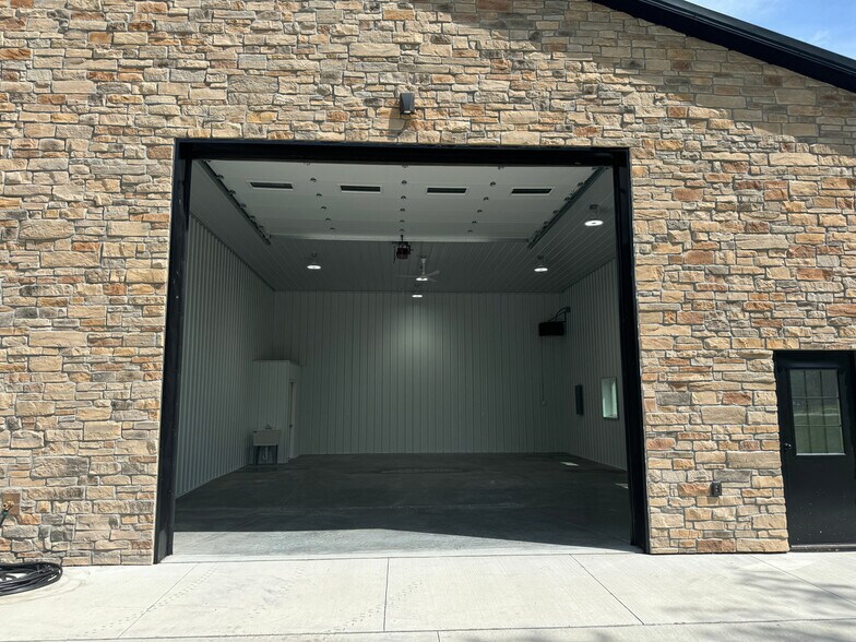 540 N 3rd St, Polk City, IA à vendre - Photo de l’immeuble – Image 3 sur 8
